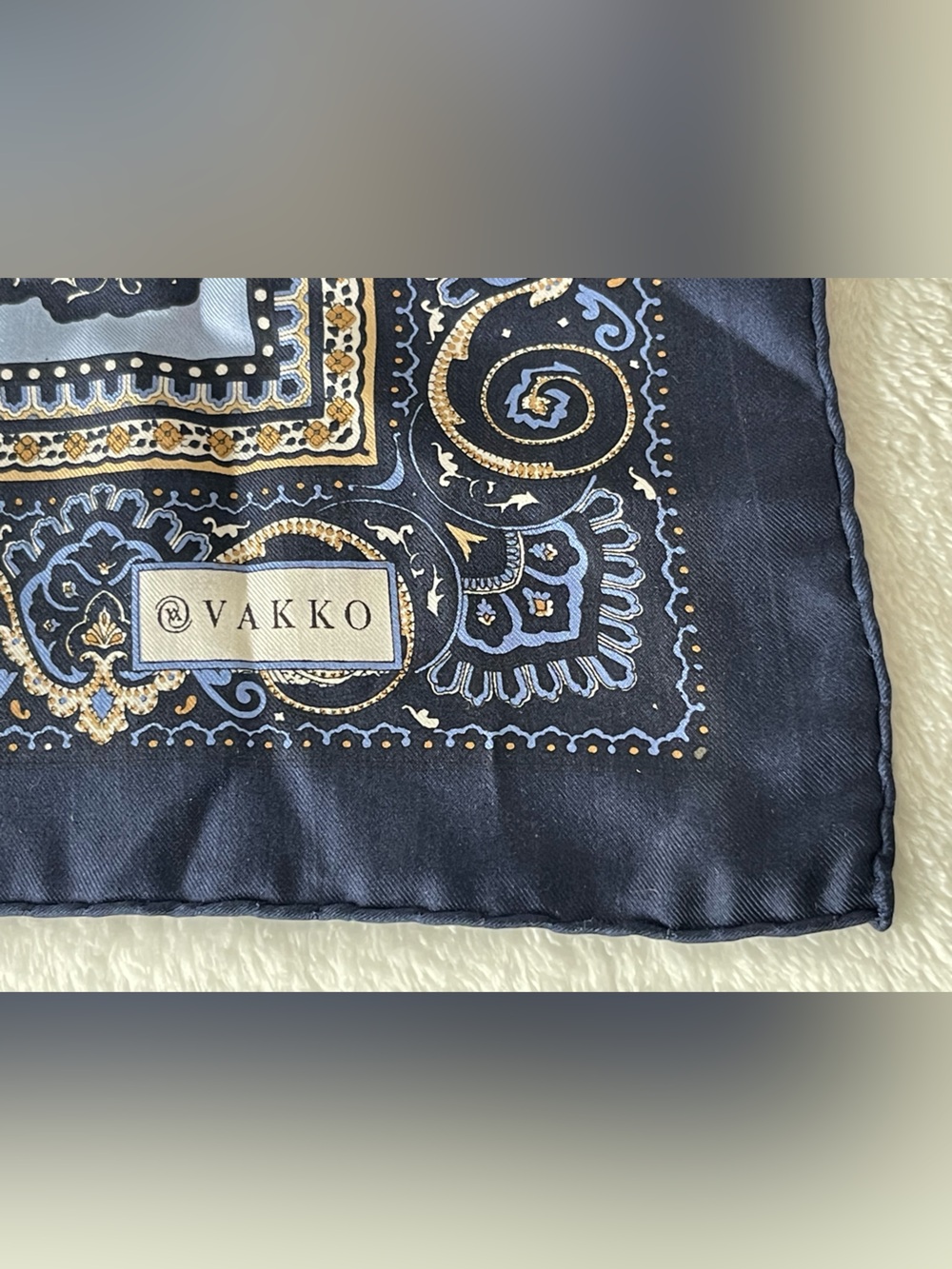 Vakko Scarf NWOT Paisley filigree, blue , black tan 100% silk - Picture 3 of 8